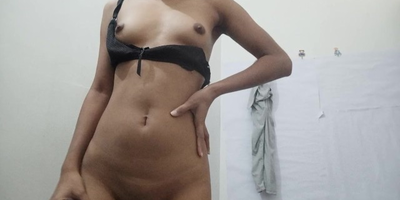 Desi doll jacks in molten solo episode with diminutive bra-stuffers &