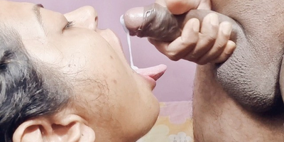 Naougnty Nikla's Hottest Close-up Inhale and Throat Spunk Action!